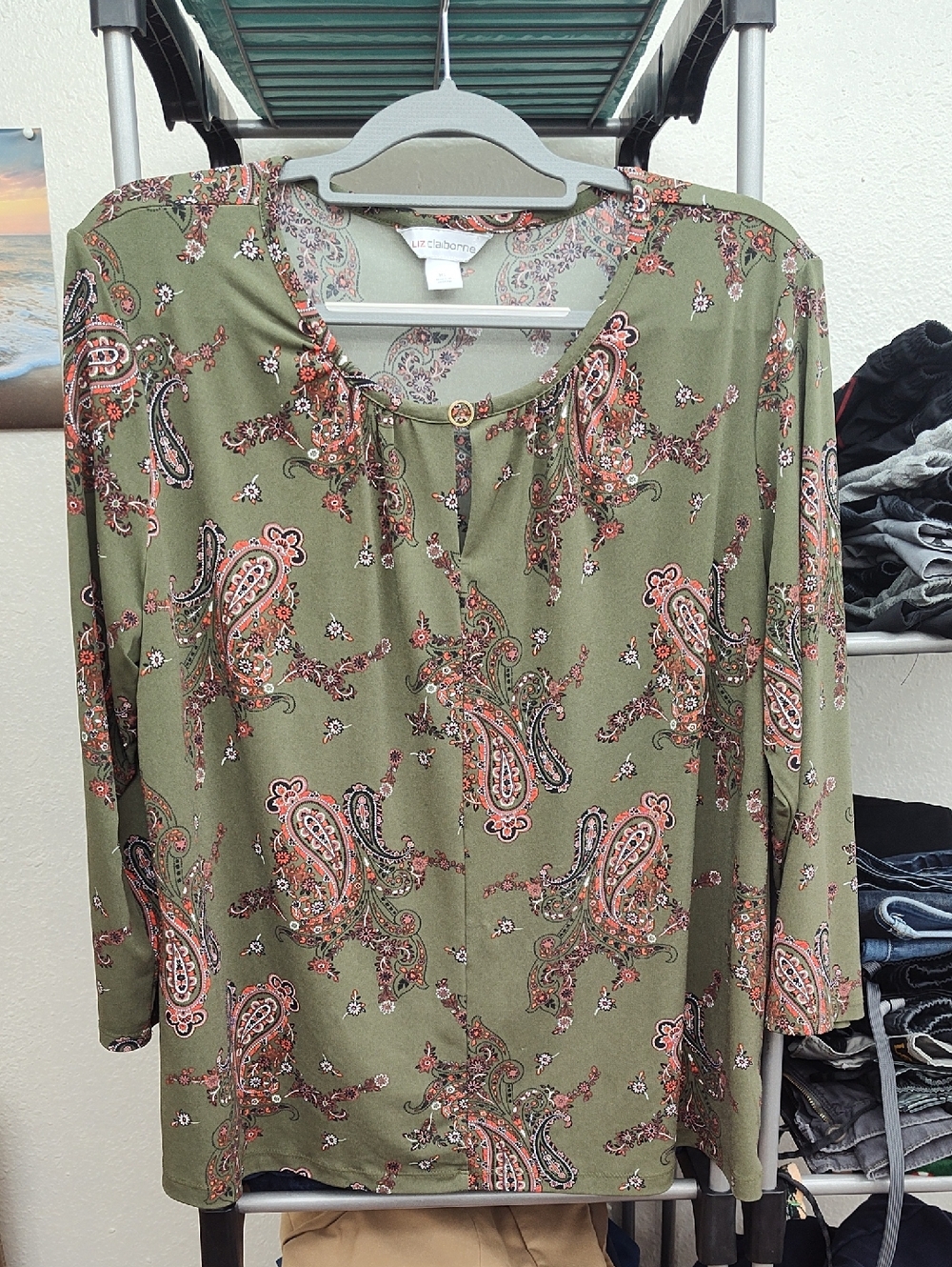 Liz Claiborne Olive Paisley 3/4 Sleeve Keyhole Top